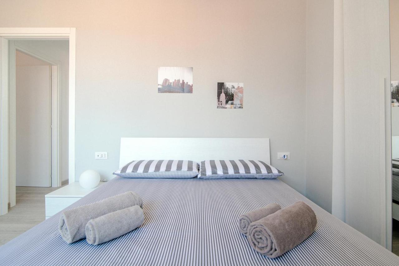 Bright Home - The House Of Travelers โกโม ภายนอก รูปภาพ