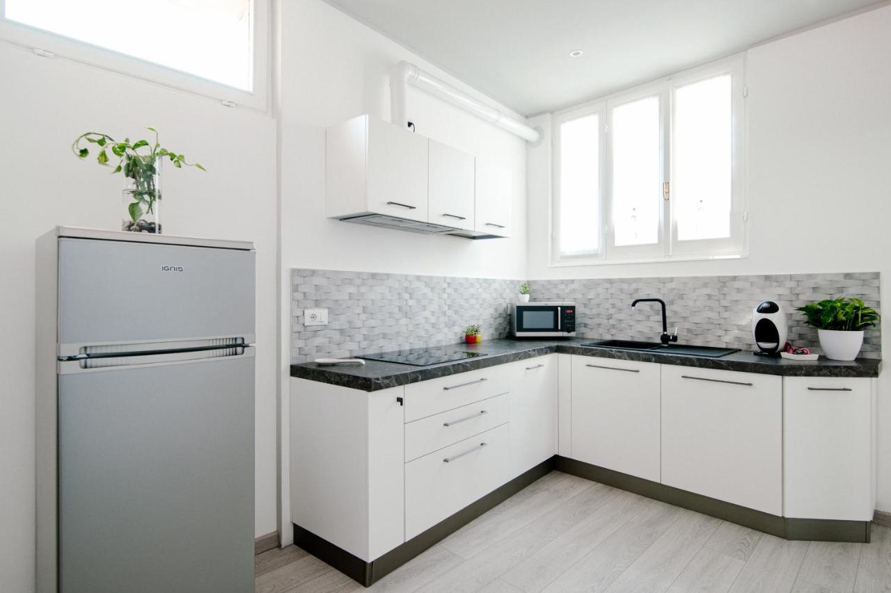 Bright Home - The House Of Travelers โกโม ภายนอก รูปภาพ